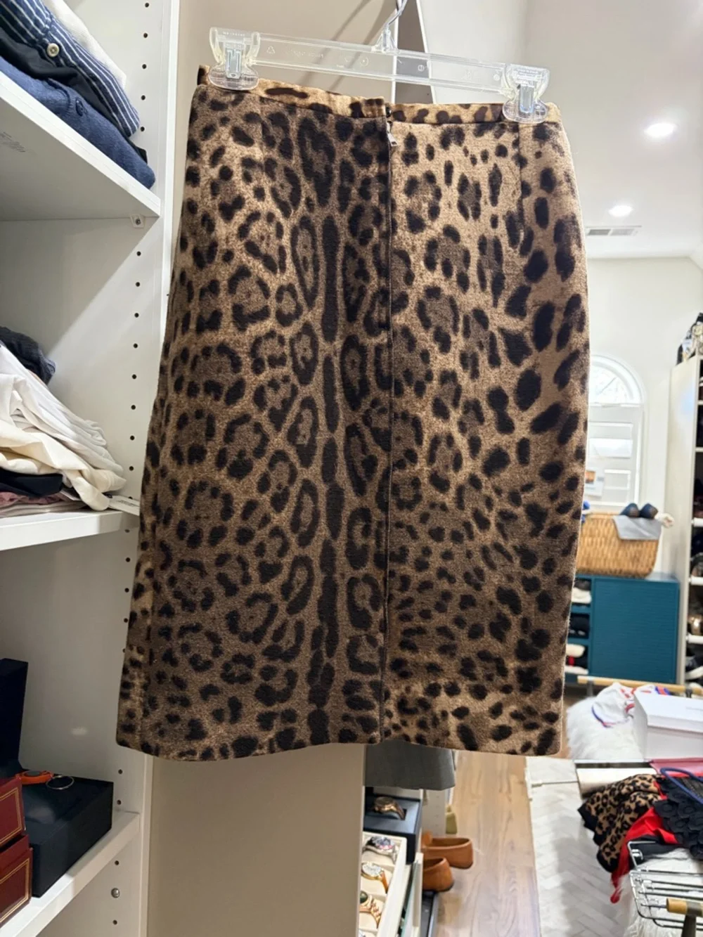 Dolce & Gabbana Leopard-Print Pencil Skirt in Brown and Black - Picture 2 of 3